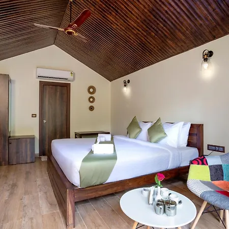 Stone Wood Premier Gokarna Hotel Gokarna  Exterior photo
